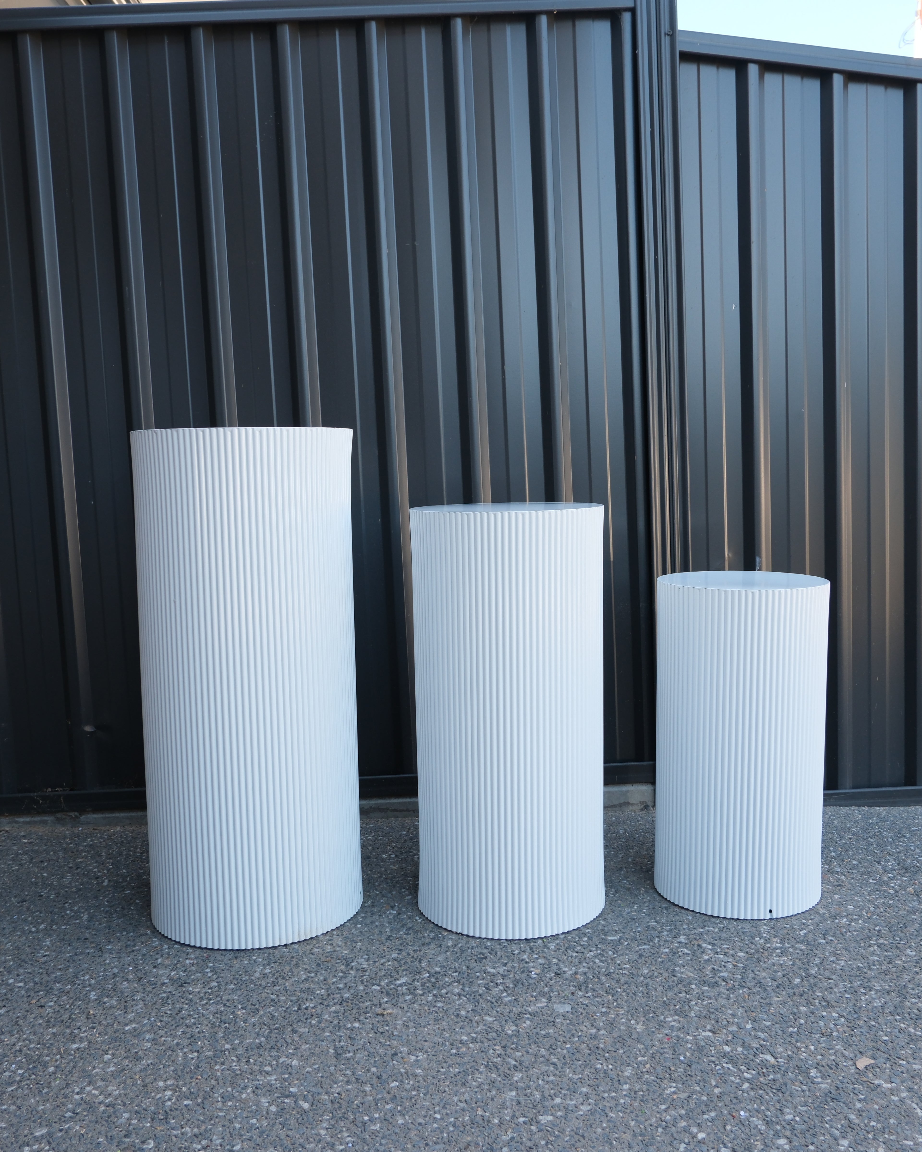 White Metal Round Plinth