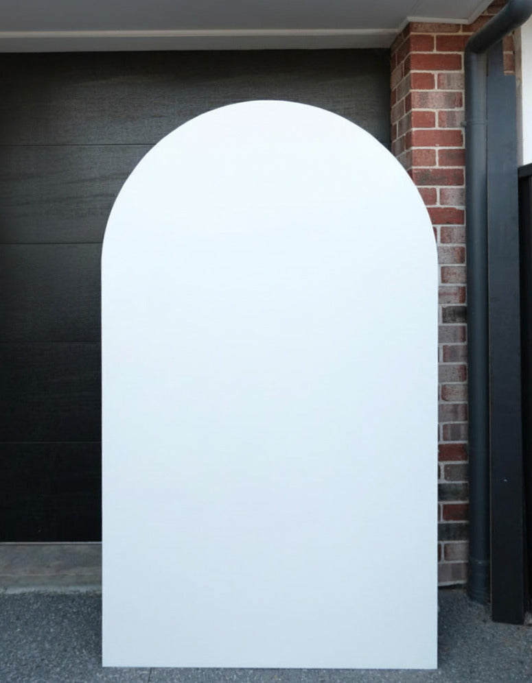 White Arch Wall - 2.1M